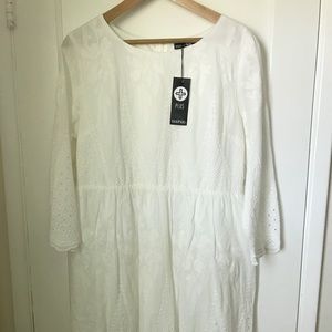 BOOHOO PLUS  white dress